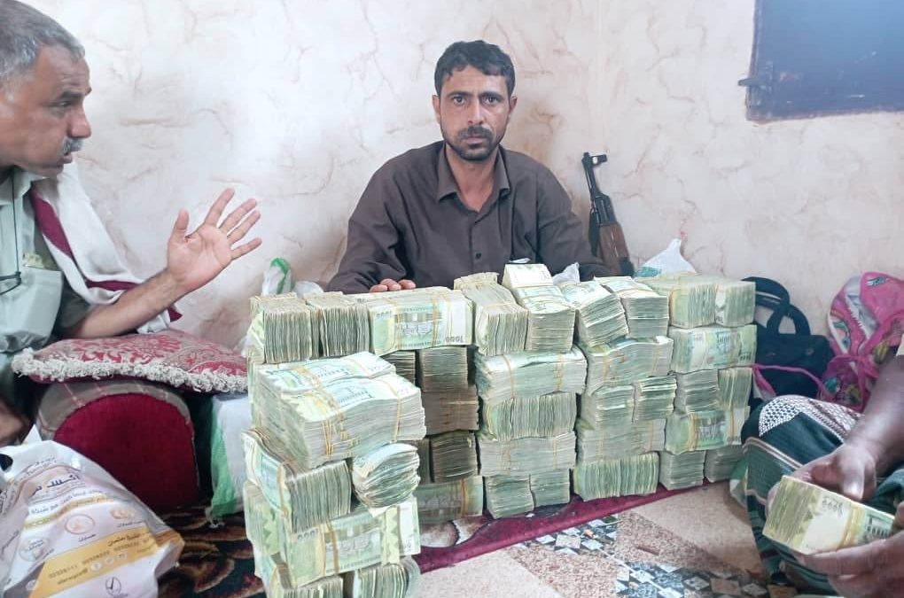 بدء صرف مرتبات شهر فبراير  لمنتسبي اللواء 111 مشاة بأحور