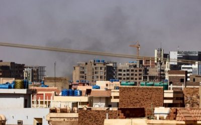 معارك السودان.. قصف جوي على أم درمان وتحذير أوروبي من “فاغنر”