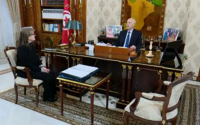 الرئيس التونسي يفند شائعات مرضه ويطالب بمحاكمة دعاة الانقلاب