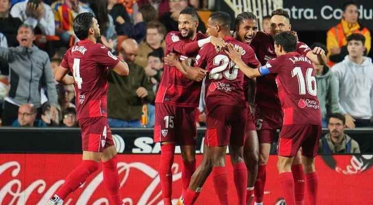 الدوري الاسباني: اشبيليه يعقد حسابات فالنسيا بعد التفوق عليه في الميستايا
