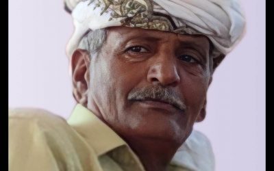 شيخ قبيلة المحاثيث بأبين يهنئ رئيس الجمهورية السابق عبدربه منصور وقبائل الصبيحة بإطلاق سراح اللوائين محمود وناصر منصور