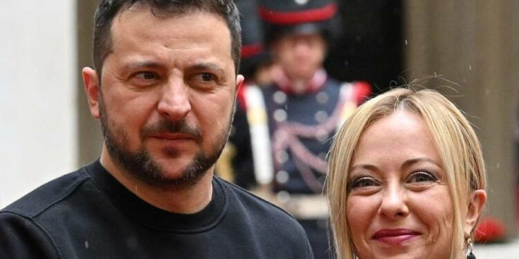 إيطاليا تستقبل زيلينسكي وتتعهد بدعم كامل.. وألمانيا: 2.7 مليار يورو مساعدة عسكرية لكييف