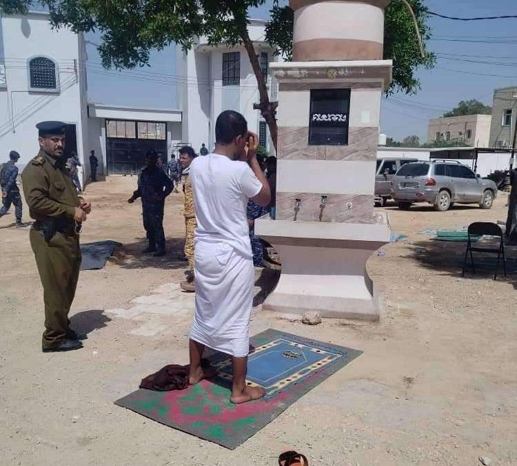 تنفيذ حكم الإعدام بحق مدان بالقتل بمدينة سيؤن في محافظة حضرموت..