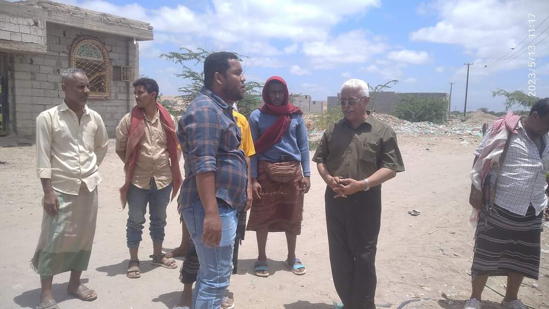 مدير كهرباء أبين يتفقد حارة الأوراس بزنجبار ويوجه المهندسين بإعداد دراسة ورفع الاحتياجات الخاصة بالموقع