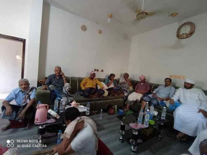 عضو هيئة رئاسة المجلس الانتقالي( عيدروس اليهري) يلتقي بعدد من قيادات الحراك في محافظات الجنوب بالمكلا
