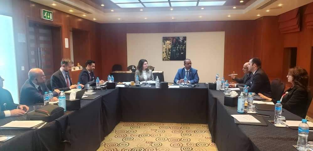 الوزيرالزعوري يلتقي المديرة الإقليمية لمكتب الدول العربية بمنظمة العمل الدولية