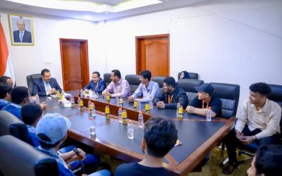 رئيس الوزراء يستقبل بعثة اليمن الحائزة على المركز الأول في البطولة العربية للروبوت والذكاء الاصطناعي