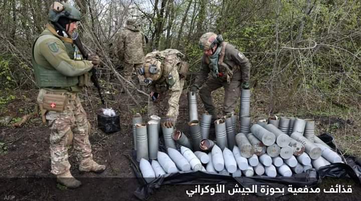 تقرير يكشف “الترتيب السري” لنقل آلاف القذائف لأوكرانيا