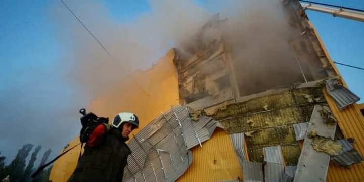 بذكرى تأسيسها.. هجوم عنيف على كييف وإسقاط 52 مسيرة روسية