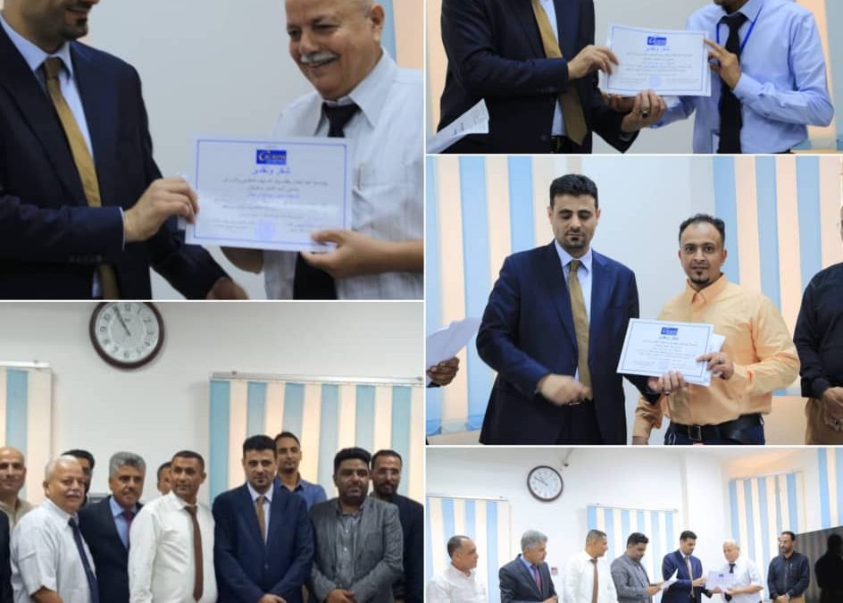 الرئيس التنفيذي لكاك بنك يكرم الموظفين المتميزين بمناسبة عيد العمال ويشيد بمستوى الأداء