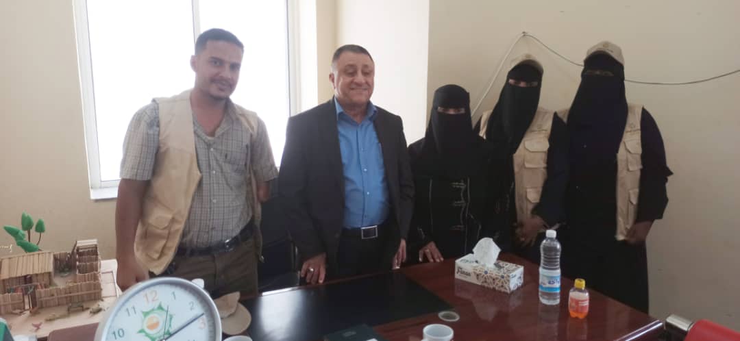مؤسسة رؤيا المستقبل بأبين تكرم السلطة المحلية بالمحافظة