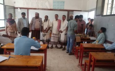 رئيس انتقالي سرار-بيافع يتفقد سير اختبارات الثانوية  بمجمع الفقيد السنيدي بمركز المديرية.