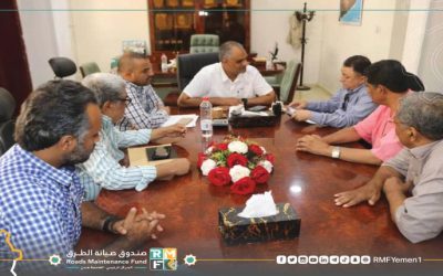 الماس والحامد يبحثان احتياجات محافظة أبين من مشاريع صيانة الطرق