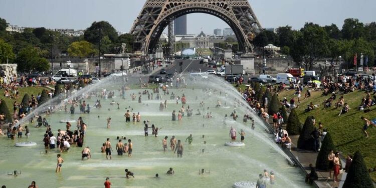 فرنسا.. 35 ألف وفاة مرتبطة بحرارة الصيف منذ 2014