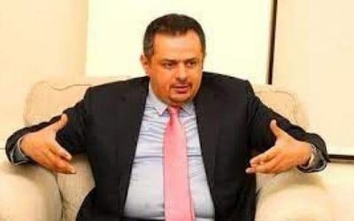 تتوالى الفضائح.. صحفي يكشف عروض معين عبدالملك بشراء الصحفيين لتلميعه والتستر عن فساده