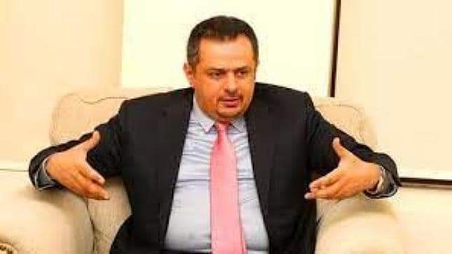 تتوالى الفضائح.. صحفي يكشف عروض معين عبدالملك بشراء الصحفيين لتلميعه والتستر عن فساده