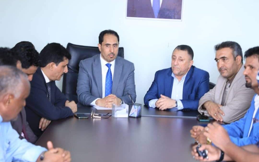 البكري يلتقي قيادات السلطة المحلية والعمل الشبابي والرياضي في أبين ويرفع مخصصات أنديتها الى (50%)