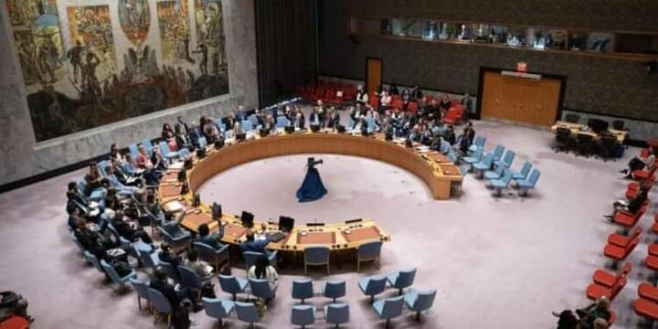 الإمارات تدعو الليبيين إلى التوافق على القوانين الانتخابية