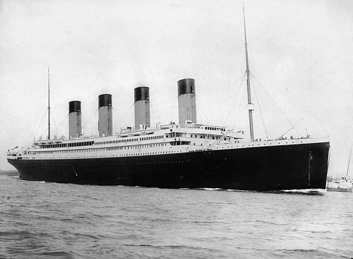 تيتانيك أعظم سفينة ابحار غرقت  وماتزال مثار اهتمام العالم منذ 1912م