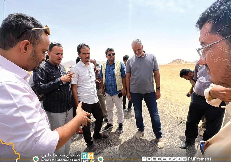 شبوة.. الماس يتفقد مشروع  حماية طريق عتق بيحان من كوارث السيول