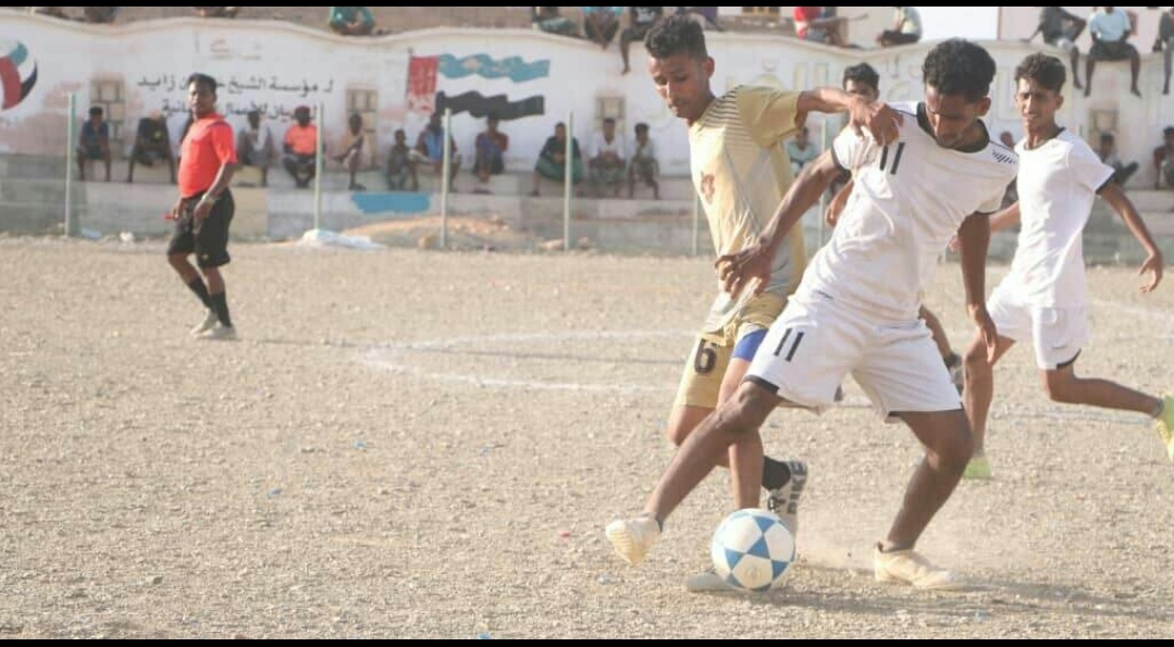 الجزيرة والاهلي يحجزان بطاقتي المربع الذهبي لكأس الرئيس الزبيدي لأندية سقطرى