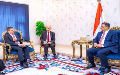 تفاصيل لقاء وزير الدولة محافظ عدن مع سعادة السفير الأمريكي