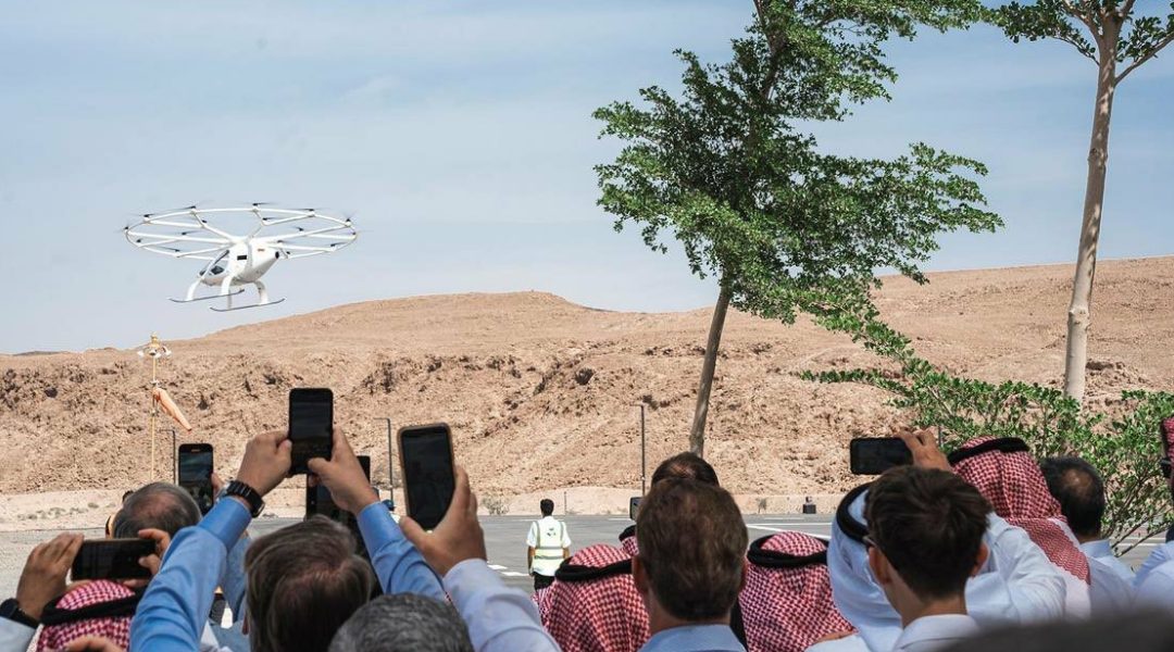 لأول مرة في السعودية.. نجاح تحليق “التاكسي الطائر” بالمملكة بعد تجارب خضع لها في مدينة نيوم
