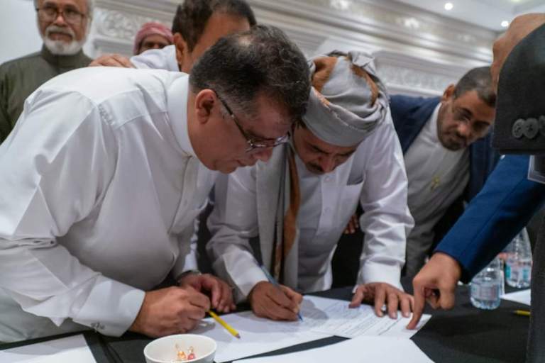 مقرب من البحسني يفجرها مدوية : ماذا بعد انشاء مجلس حضرموت الوطني وهل سيحدث هذا ؟