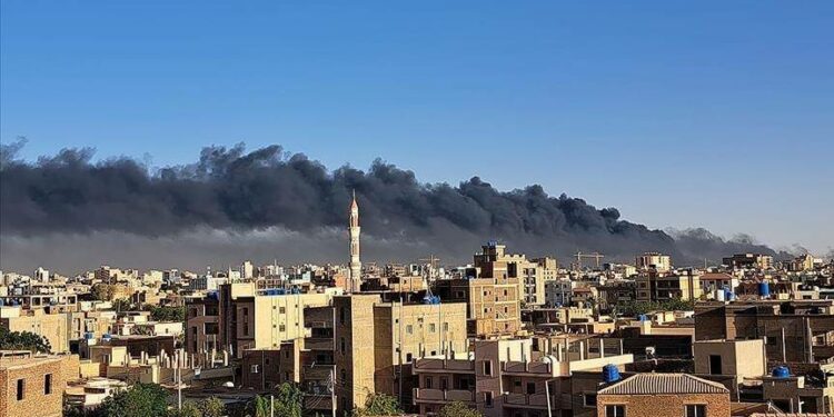 السودان.. المعارك تحتدم والجيش يجدّد دعوته المدنيين للتطوّع