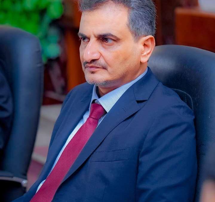 المحافظ لملس يُعزَّي المهندس نزار هيثم في وفاة والده السفير ناصر علي هيثم