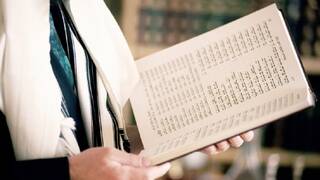 قالت إنه في إطار حرية التعبير .. السويد توافق على حرق نسخة من التوراة وإسرائيل تعلق