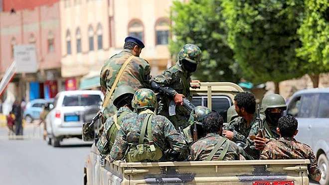 اعلام العمالقة: “الحوثي لا يستطيع أن يستقوي بالسلاح إلا على المواطن الضعيف في مناطق سيطرته”