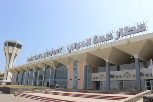 سلطات مطار عدن الدولي تضبط مسافرة أجنبية كانت تنوي تهريب طفلة رضيعة