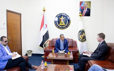 الخبجي يبعث رسائل للمجتمع الدولي خلال لقائه بمدير مكتب المبعوث الأممي بعدن