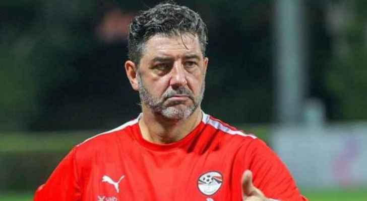 فيتوريا: صلاح لاعب متواضع ويمتلك طاقة ايجابية