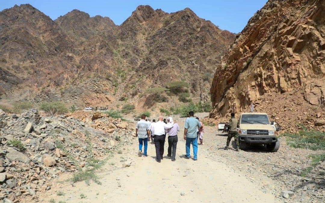 برعاية النائب المحرمي تدشين المرحلة الثانية من طريق باتيس رصد بأبين