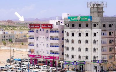 بتكلفة 2 مليون و500 الف ريال سعودي . الوكيلان دوشل والنسي يفتتحان فندق بمدينة عتق بشبوة .