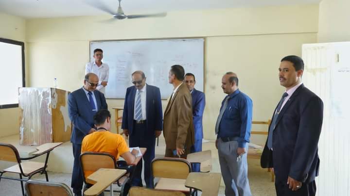 القائم بأعمال المحافظ ورئيس جامعة شبوة يدشنا الامتحانات بكليات جامعة شبوة