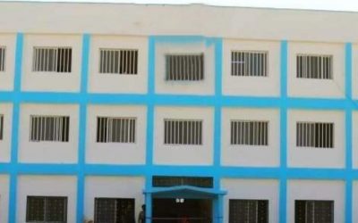 إدارة أمن محافظة أبين تتسلم قاتل امخديرة من قائد حزام قطاع دثينة