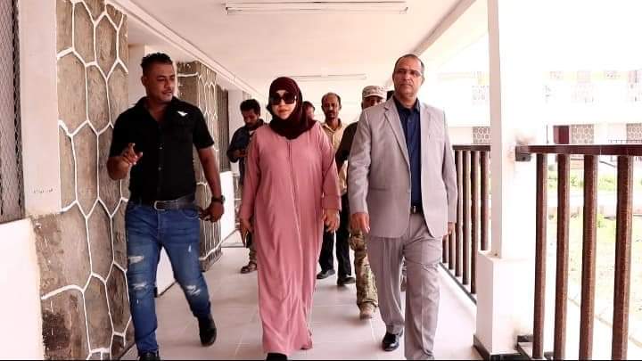الوزير الزعوري يتفقد  مشروع ترميم وتأهيل مستشفى المعاقين ومركز العلاج الطبيعي بالعاصمة عدن