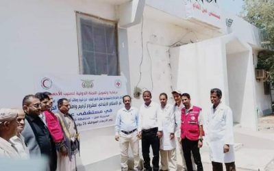 مدير عام الصحة شبوة ومدير عام مديرية عين يشرفان على عملية استلام مستشفى عين بعد إعادة تأهيله..