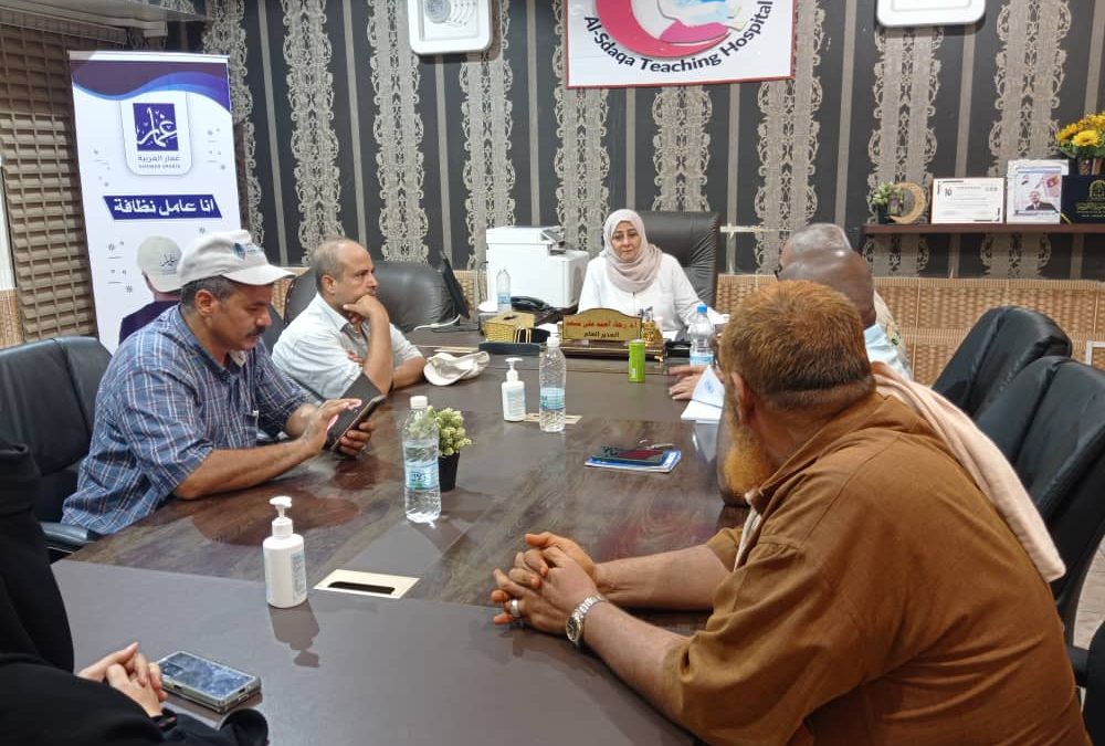 مدير عام مستشفى الصداقة تستقبل مهندسين من وزارة الصحة ومنظمة الصحة العالمية