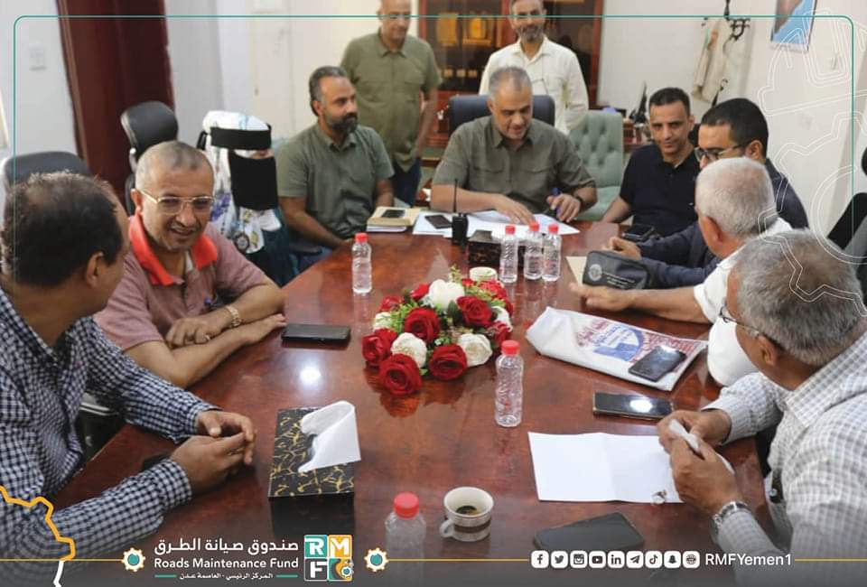 عدن..المهندس معين الماس يوقع عقد مشروع تأهيل وصيانة نقيل الربض في  الضالع