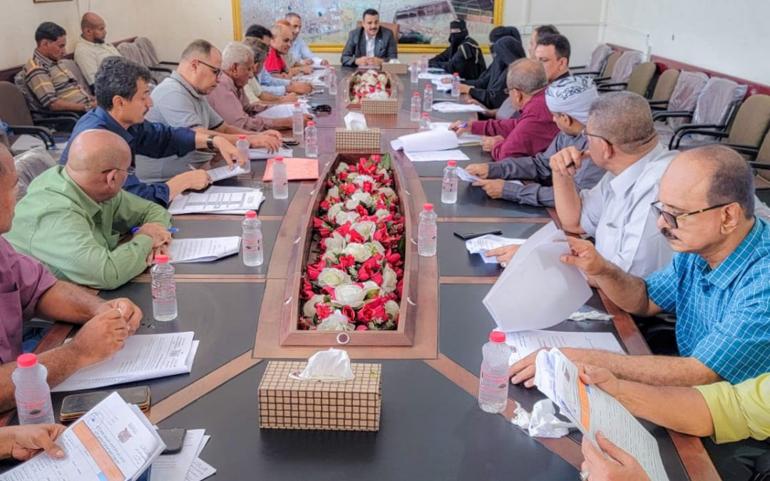 الداؤودي” يشيد بأداء عدد من المكاتب في رفع مستوى تحصيل الإيرادات المالية بالمنصورة