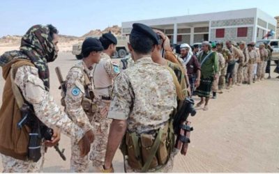 قائد الكتيبة الثانية في اللواء الثاني دعم واسناد يقوم بزيارة عيدية لمعسكر الكتيبة بأحور
