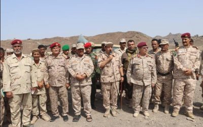 لجنة من قيادات وزارة الدفاع تتفقد محور باب المندب