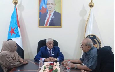 نائب رئيس فريق الحوار الجنوبي يلتقي قيادة مجلس عدن الوطني