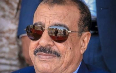 اللواء بن بريك يُعزّي عضو الجمعية الوطنية رائد محمد باجابر بوفاة شقيقه