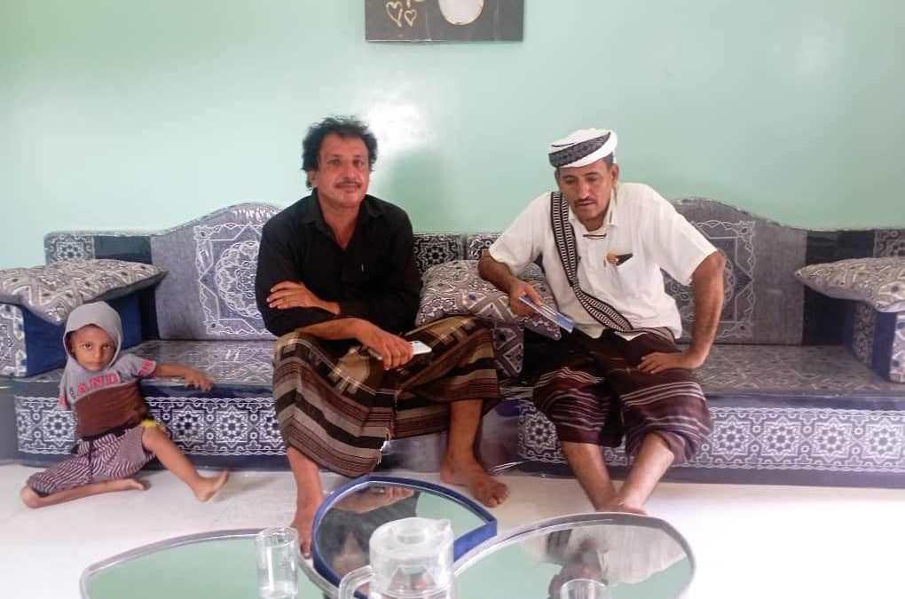 مدير عام أحور يطمئن على صحة المدحدح ويبلغه عدم قبول طلب اعفائه عن العمل