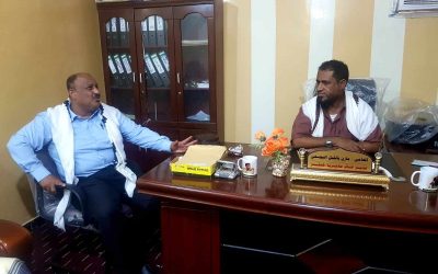 مدير عام خنفر “اليوسفي” يلتقي مدير عام  الوحدة التنفيذية لمخيمات النازحين في محافظة أبين